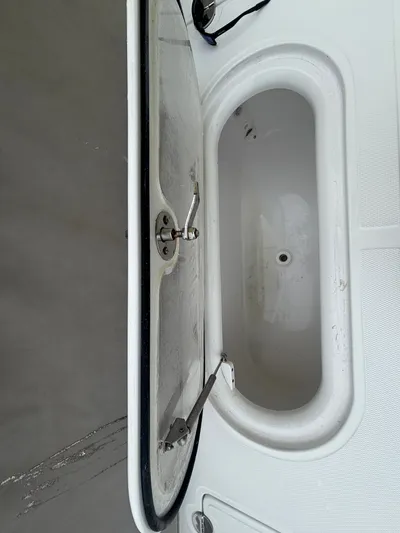  Yacht Photos Pics 2021 BAHAMA 41 - Image 13