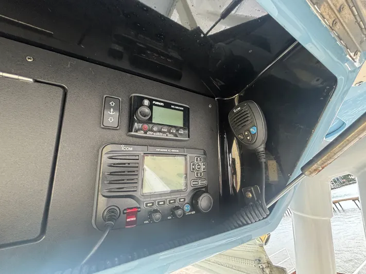  Yacht Photos Pics 2021 BAHAMA 41 - Image 74