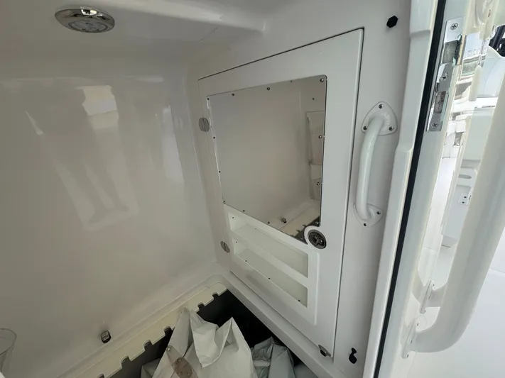  Yacht Photos Pics 2021 BAHAMA 41 - Image 66