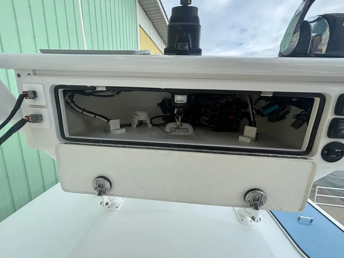  Yacht Photos Pics 2021 BAHAMA 41 - Image 44