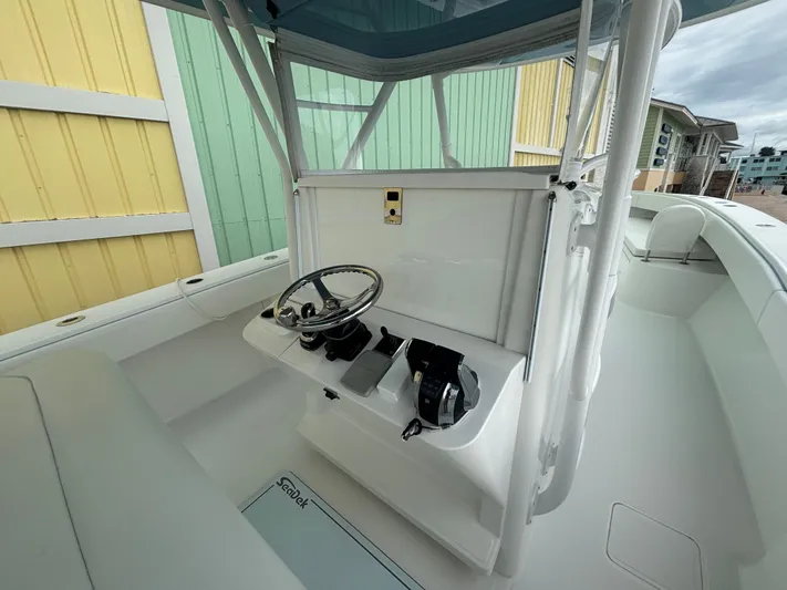  Yacht Photos Pics 2021 BAHAMA 41 - Image 84