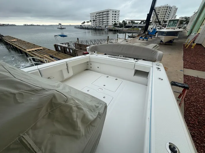  Yacht Photos Pics 2021 BAHAMA 41 - Image 21