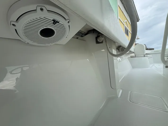  Yacht Photos Pics 2021 BAHAMA 41 - Image 73