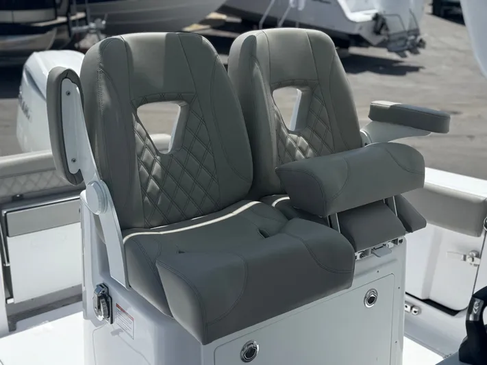  Yacht Photos Pics 2025 SPORTSMAN 262 OPEN - Image 4