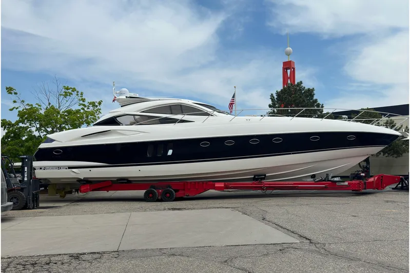  Yacht Photos Pics 2006 Sunseeker 68 Predator yacht on trailer, ready for transport.