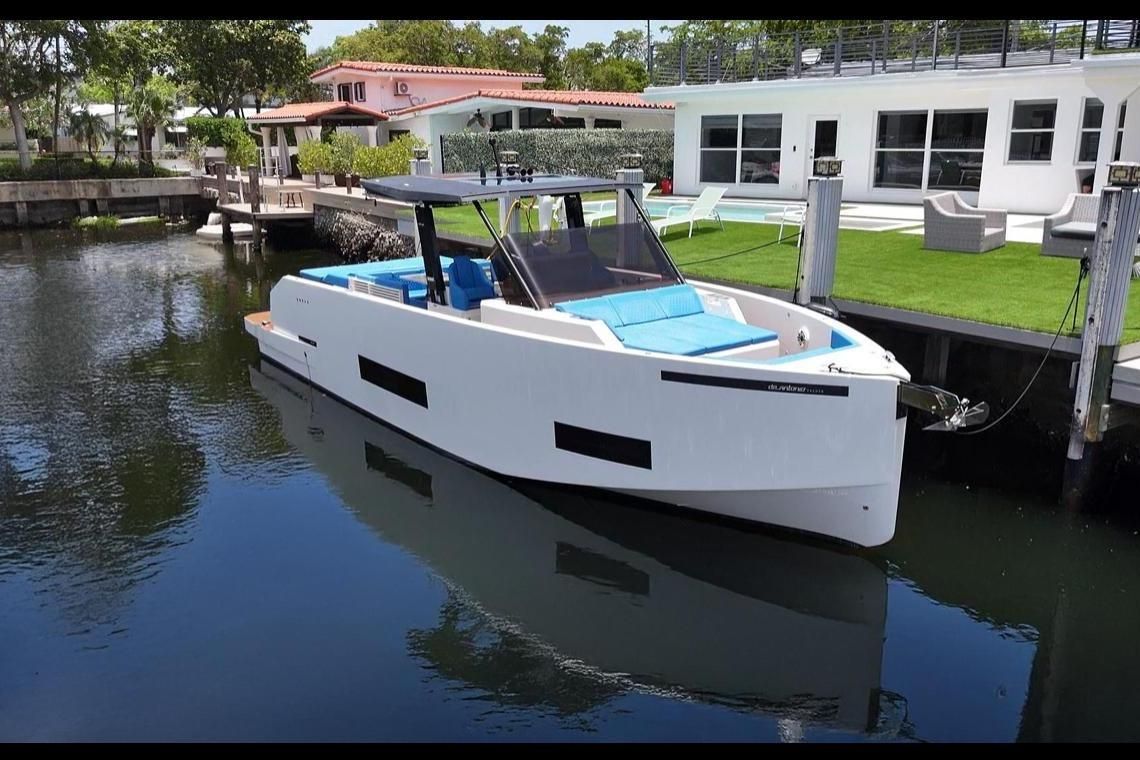 2021 De Antonio Yachts 42 