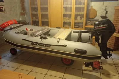 2023 Quicksilver 300 Sport