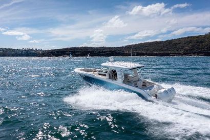 2021 116' 6'' Boston Whaler-350 Realm Rushcutters Bay, NSW, AU