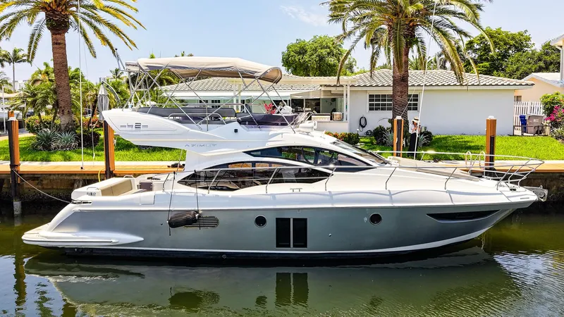 Queen Of Ark Yacht Photos Pics 