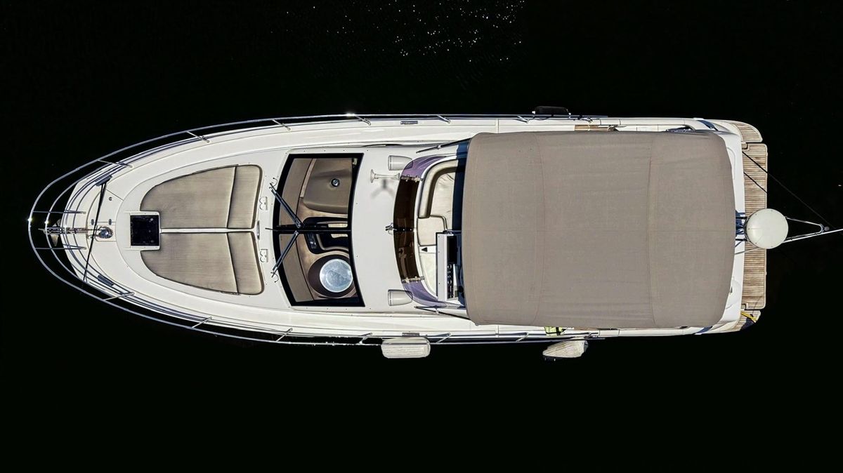 2017 Azimut 43 
