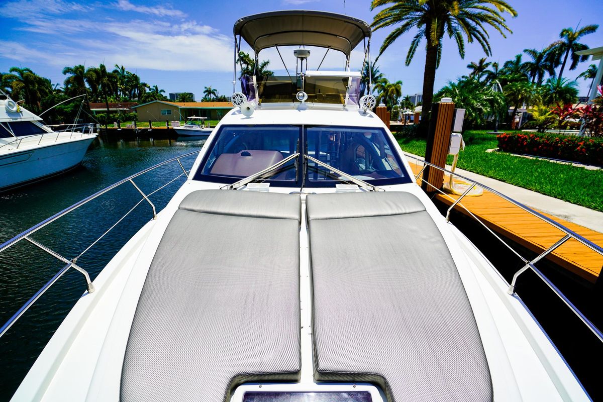 2017 Azimut 43 