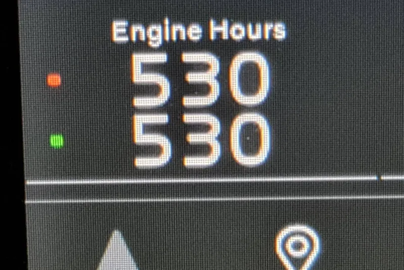  Yacht Photos Pics Display showing engine hours at 530 for Princess F55, 2019 model.