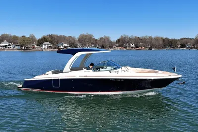 Chris-Craft 31 Launch