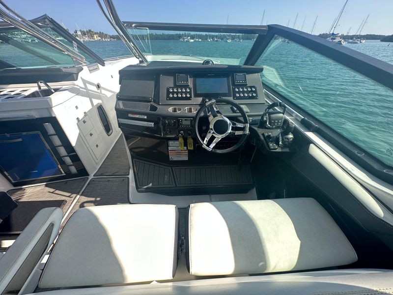 2017 Monterey 378 Super Express