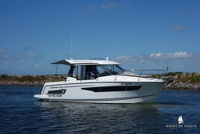2022 Jeanneau Merry Fisher 895 Offshore