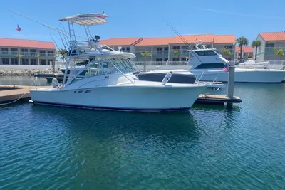 Luhrs 32 Open