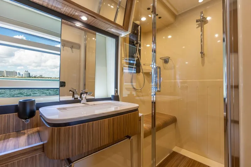 Septembre Yacht Photos Pics 