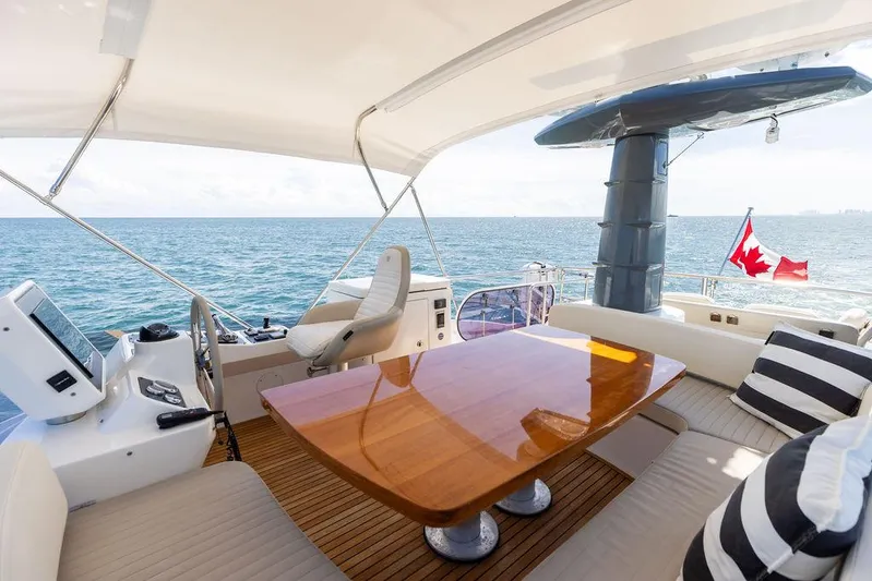 Septembre Yacht Photos Pics 