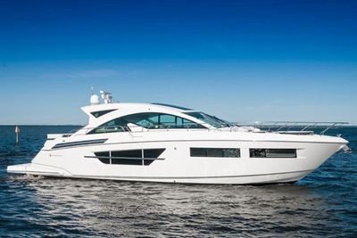 Cruisers Yachts 60 Cantius