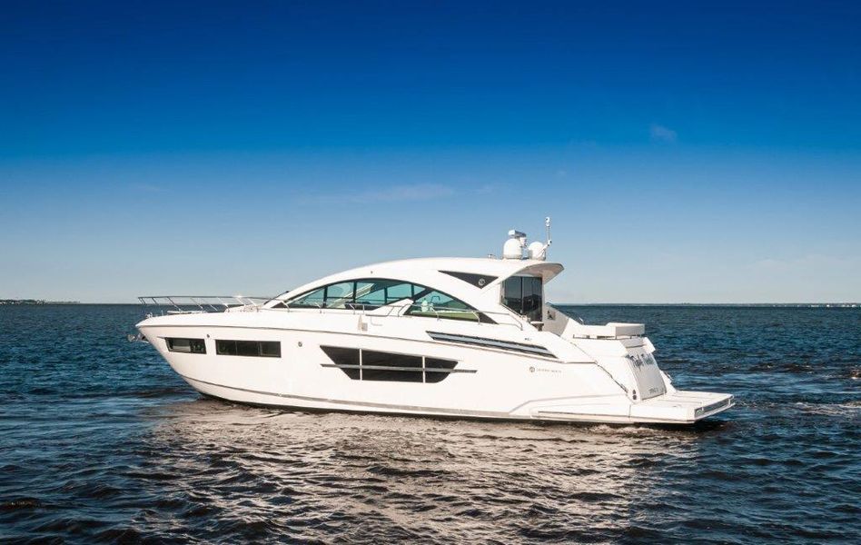 2016 Cruisers Yachts 60 Cantius