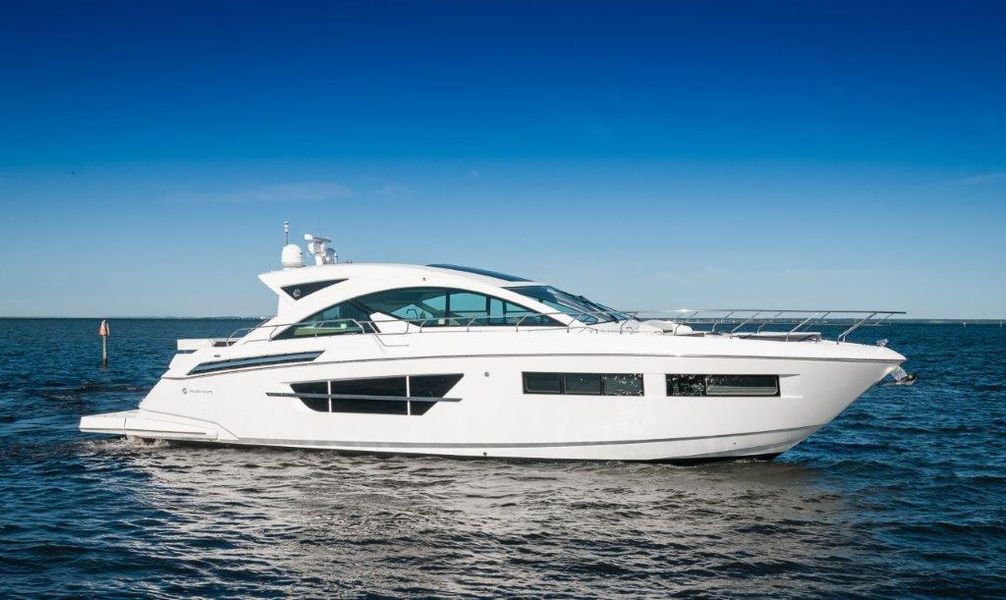 2016 Cruisers Yachts 60 Cantius