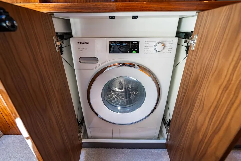 Bald Eagle Yacht Photos Pics 