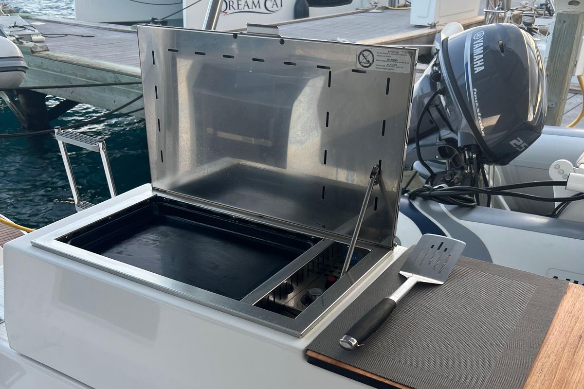 2022 Fountaine Pajot 51 
