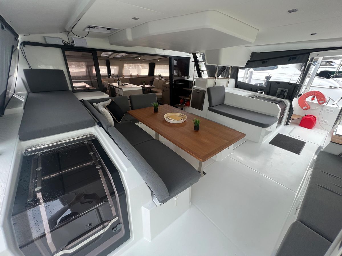2022 Fountaine Pajot 51 