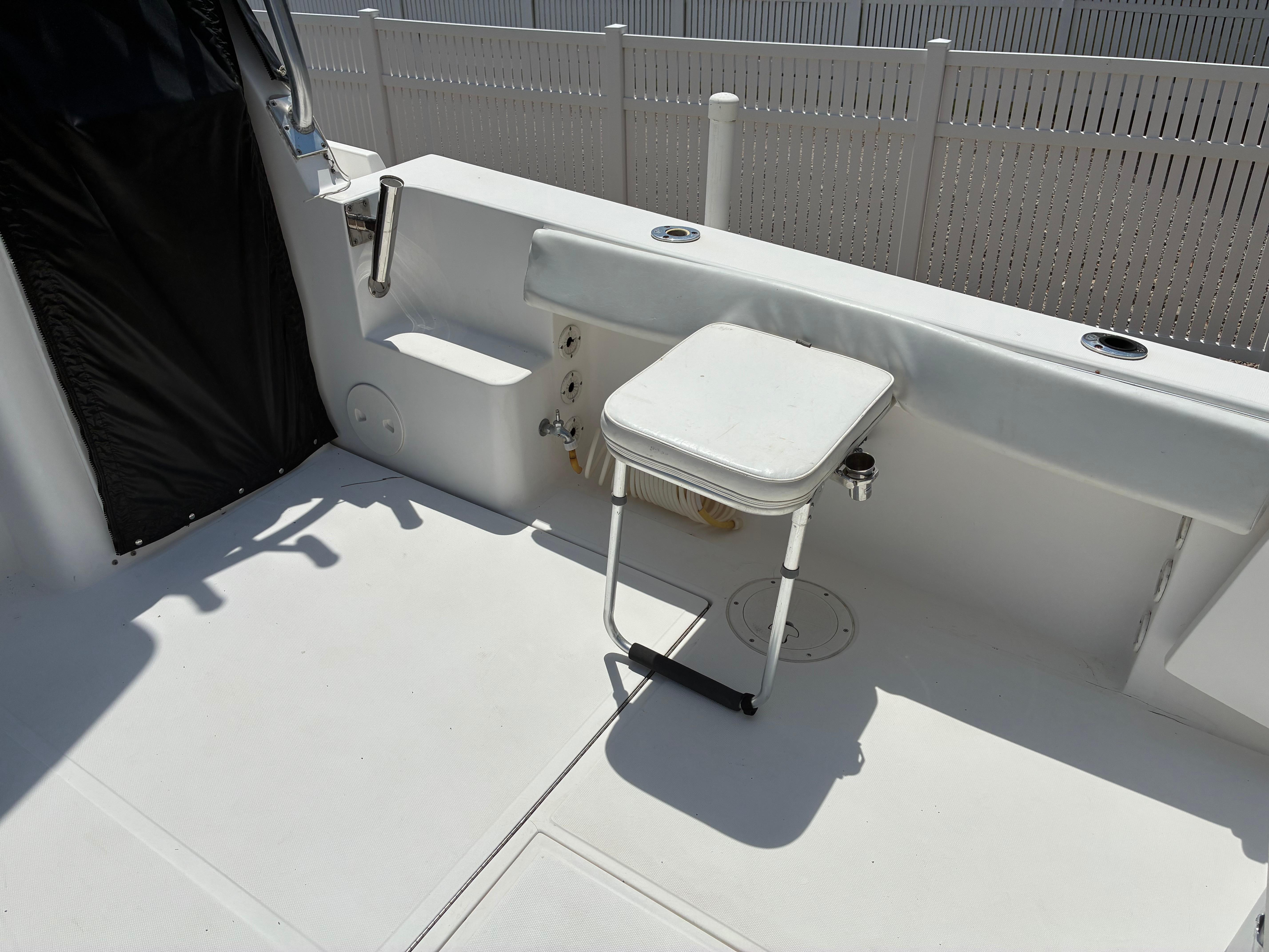 Stamas 320 Express with 2020 outboards