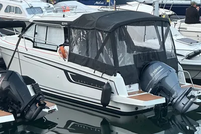 2021 Jeanneau Merry Fisher 695 S2