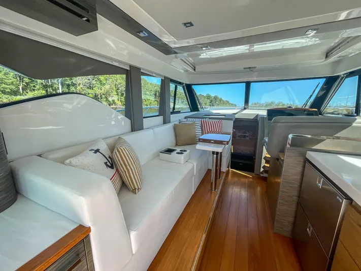 Hydrophilic Yacht Photos Pics Saloon/Galley