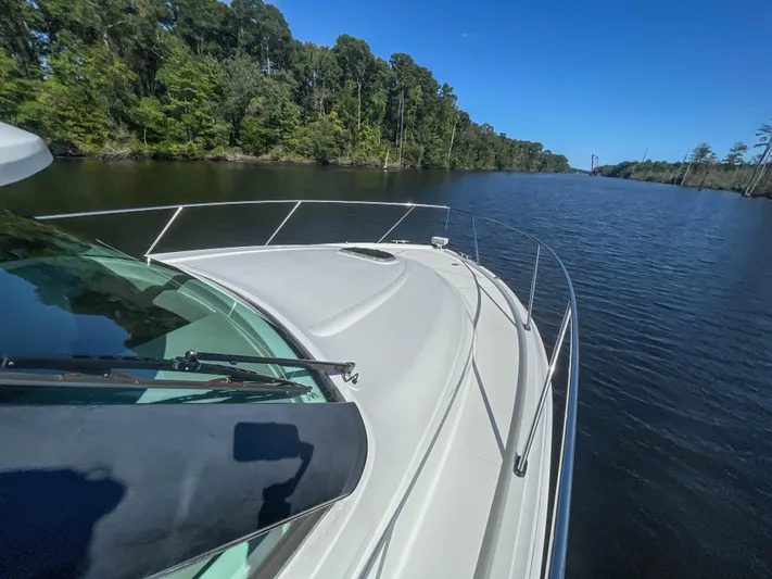 Hydrophilic Yacht Photos Pics Foredeck