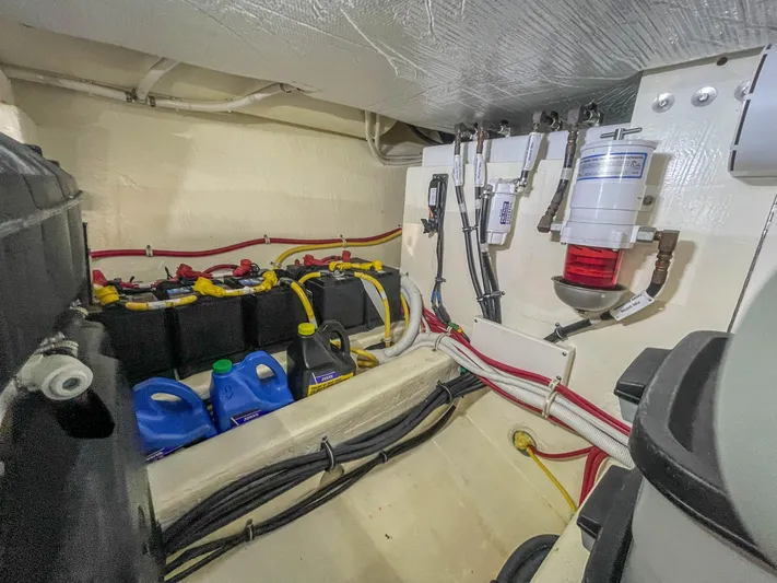 Hydrophilic Yacht Photos Pics Engine Room