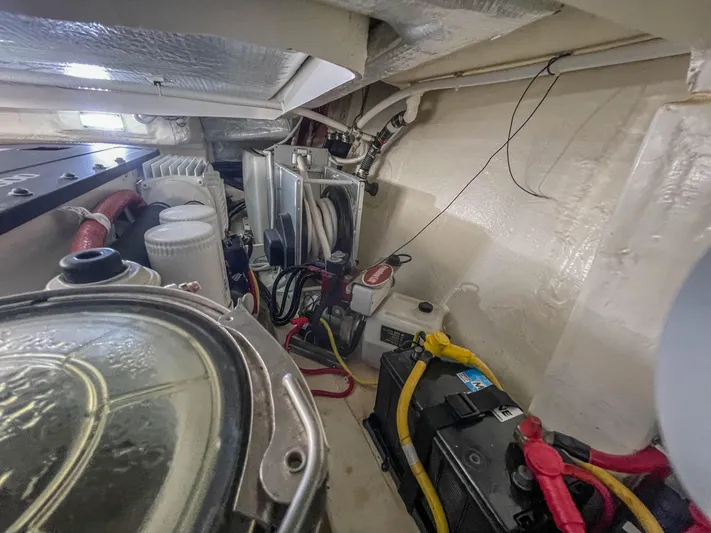 Hydrophilic Yacht Photos Pics Engine Room