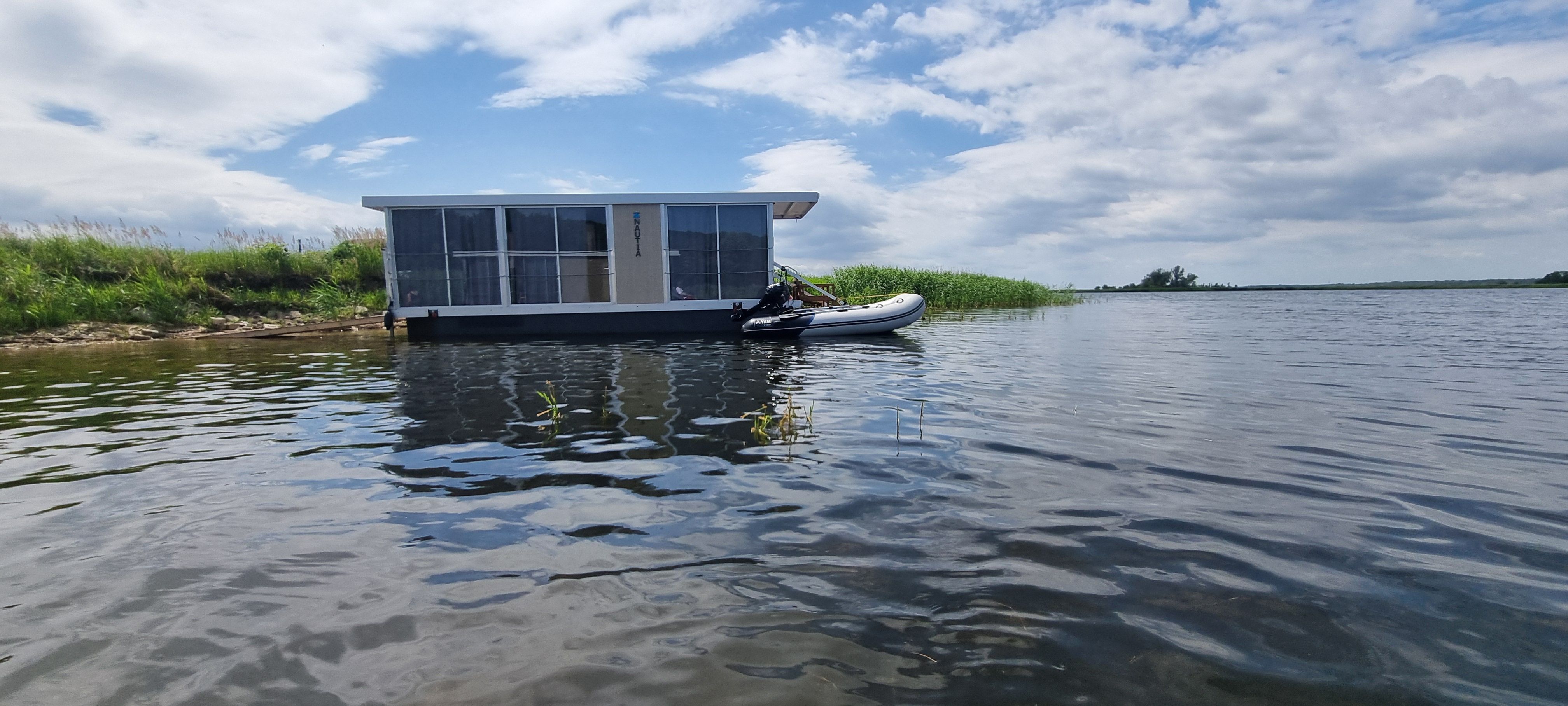 2024 Custom Nautia L5