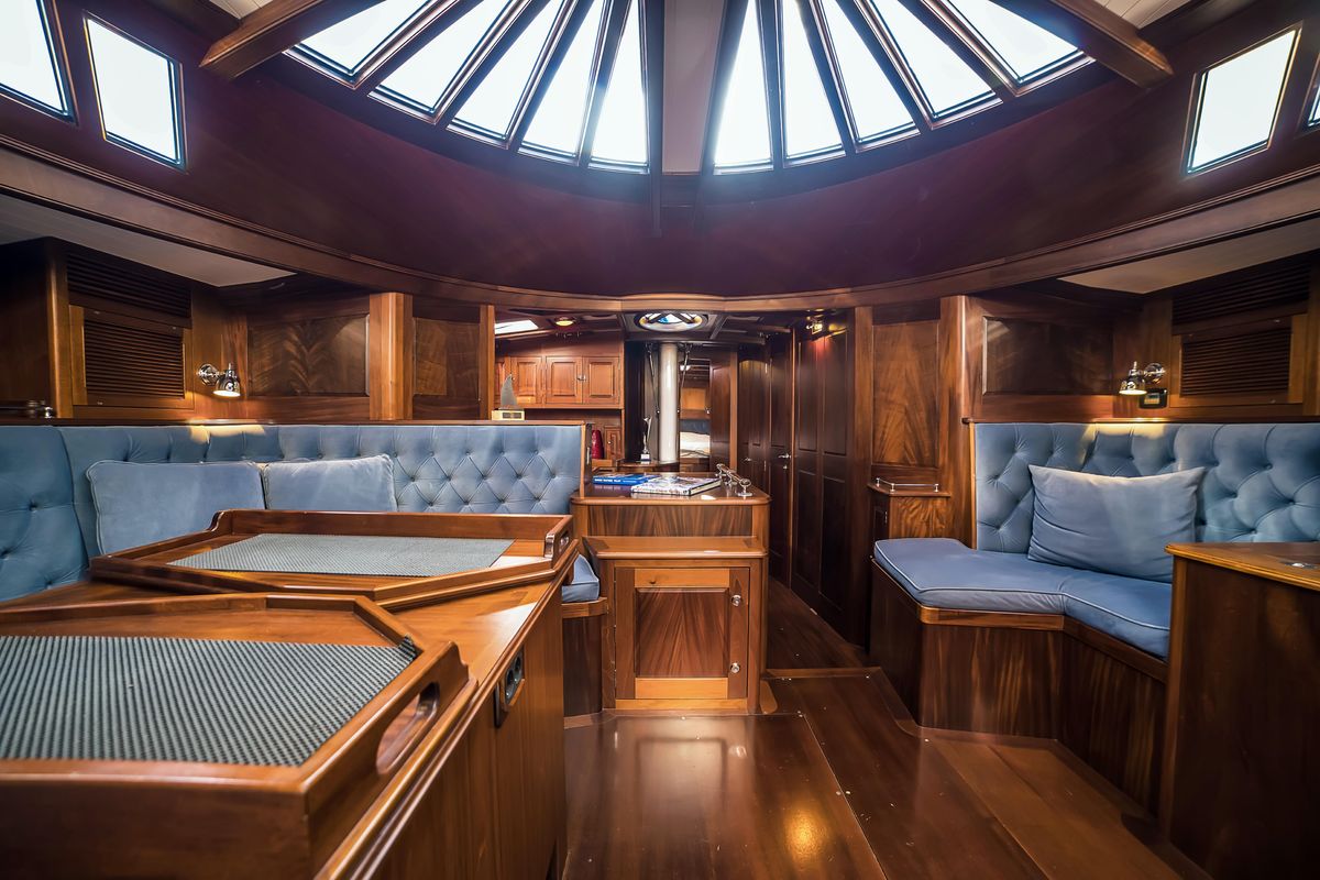 2014 Spirit Yachts 74 