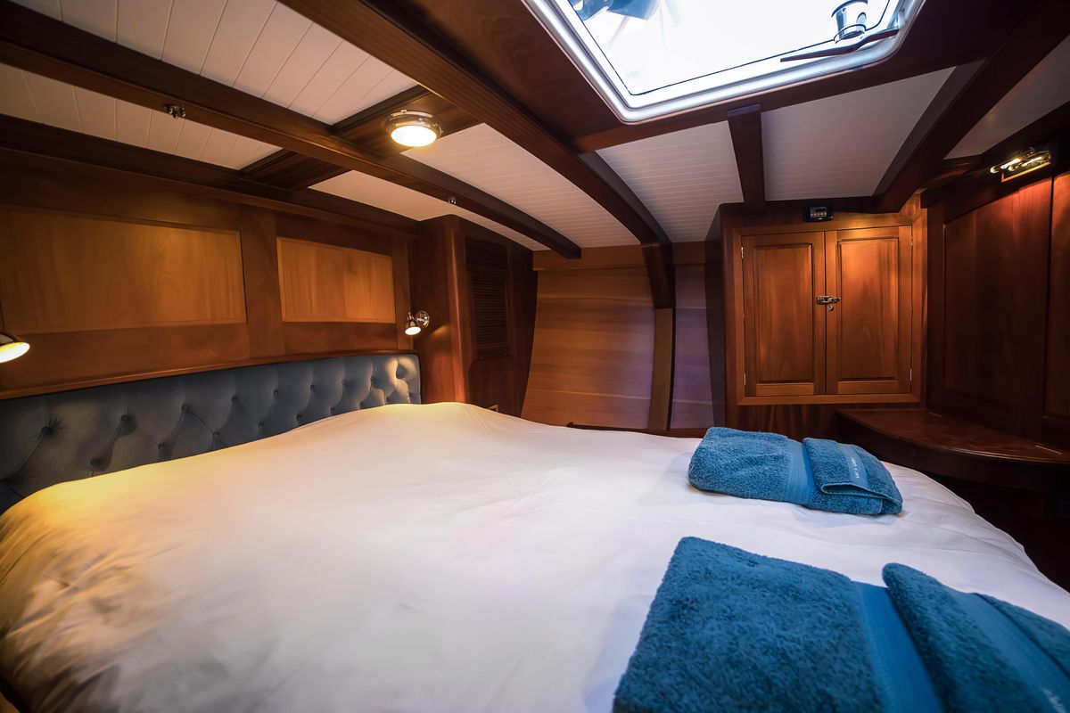 2014 Spirit Yachts 74 