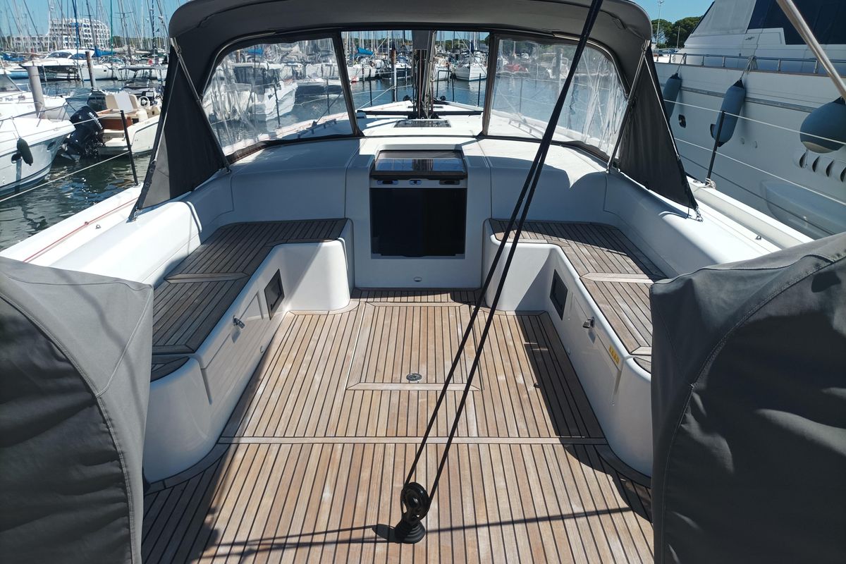 2020 Beneteau 56 