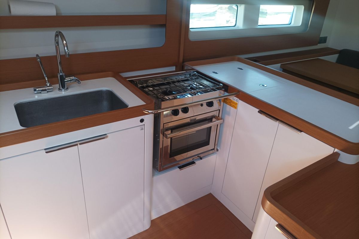 2020 Beneteau 56 