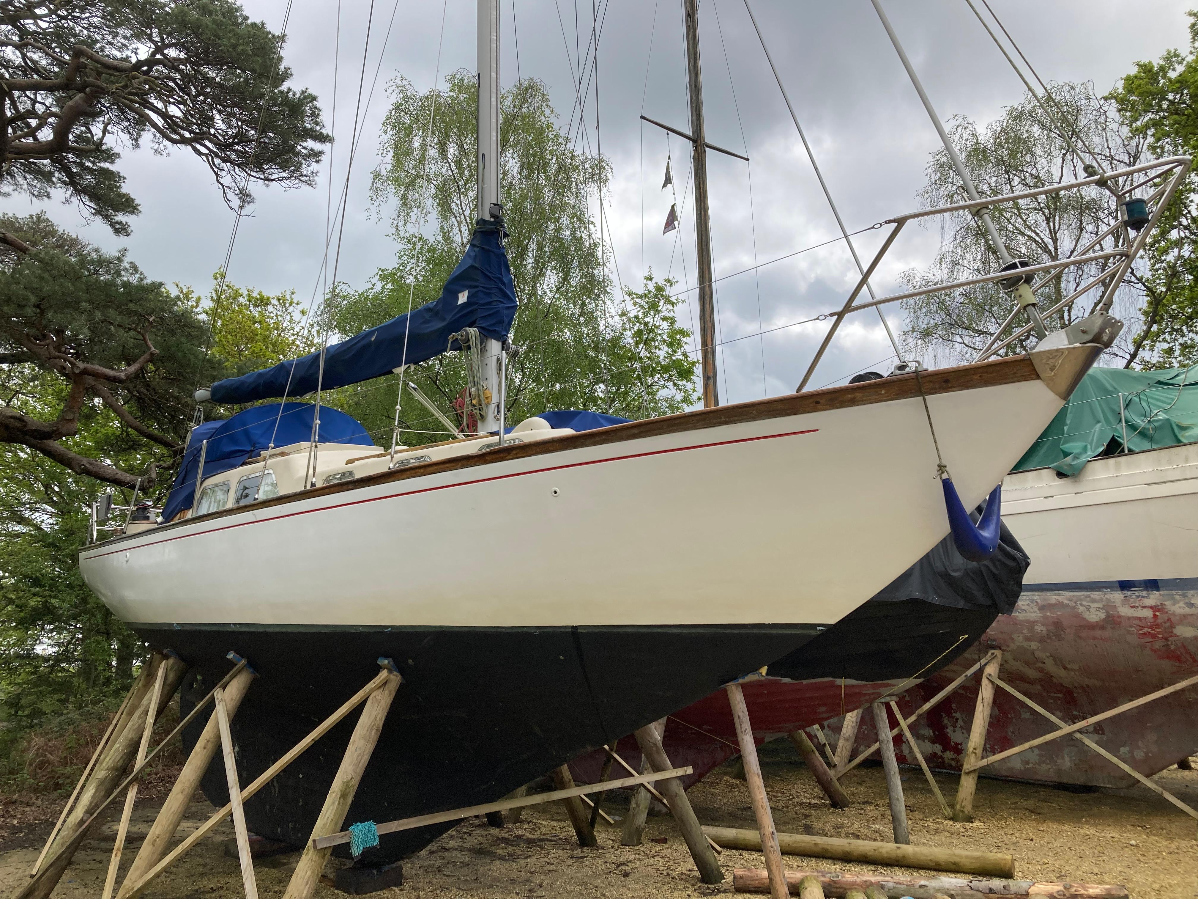 1967 Nicholson 32 Cruiser for sale YachtWorld