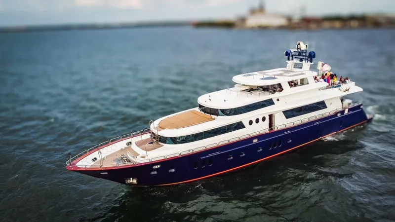 Star Saphire Yacht Photos Pics 