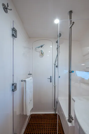 Rising Tide Yacht Photos Pics 