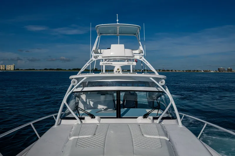 Rising Tide Yacht Photos Pics 