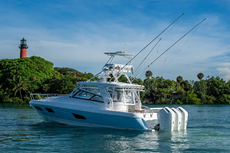 Rising Tide Yacht Photos Pics 