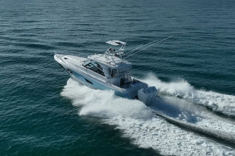 Rising Tide Yacht Photos Pics 