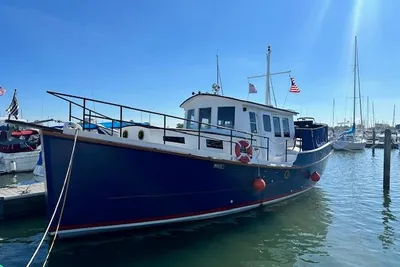 Diesel Duck 38 Trawler