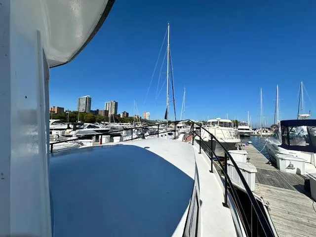 Diesel Duck 38 Trawler