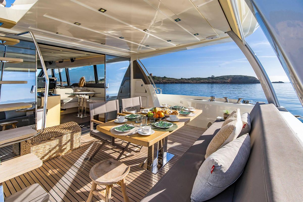 2016 Prestige 70 