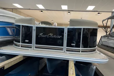 SunChaser Geneva Cruise 22 LR PSB