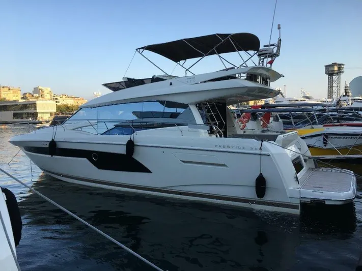 Stella Maris II Yacht Photos Pics prestige 520